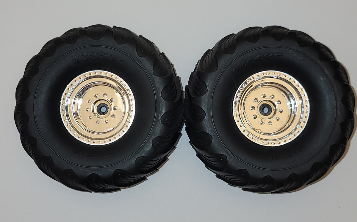 Traxxas Front Tires & Wheels 5.3x2.7-2.0 – Stampede 2WD (Like New)