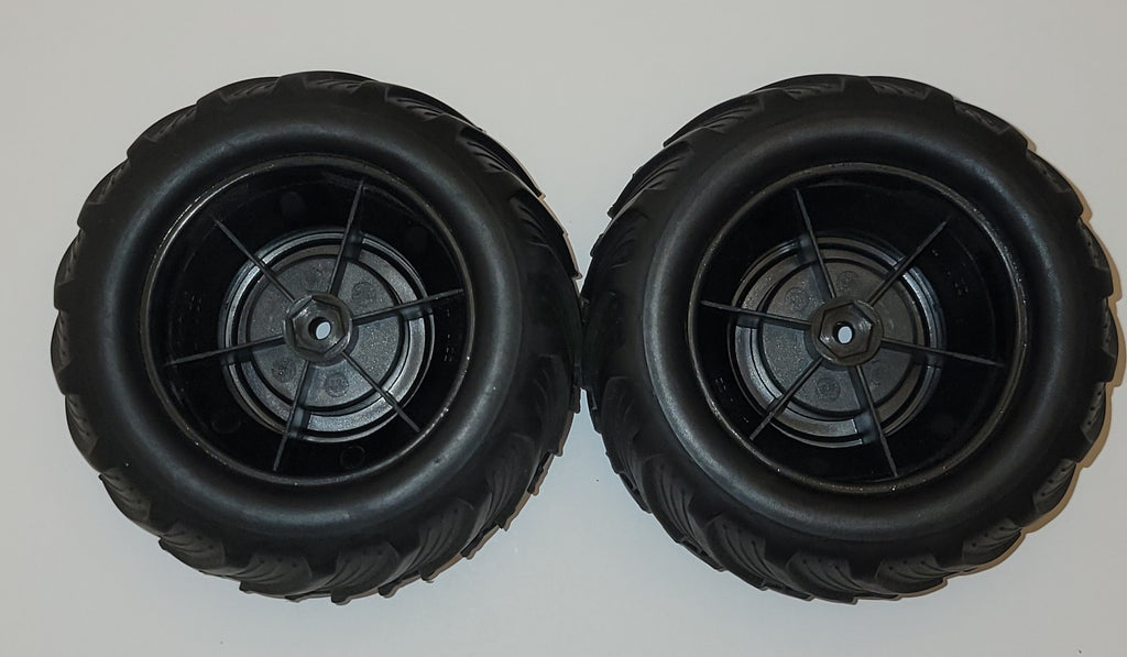 Traxxas Front Tires & Wheels 5.3x2.7-2.0 – Stampede 2WD (Like New)