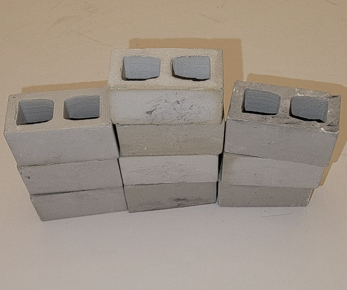 1/14 Scale RC Cinder Blocks – 10 Pack for Dioramas, Crawlers & Obstacle Courses (New)